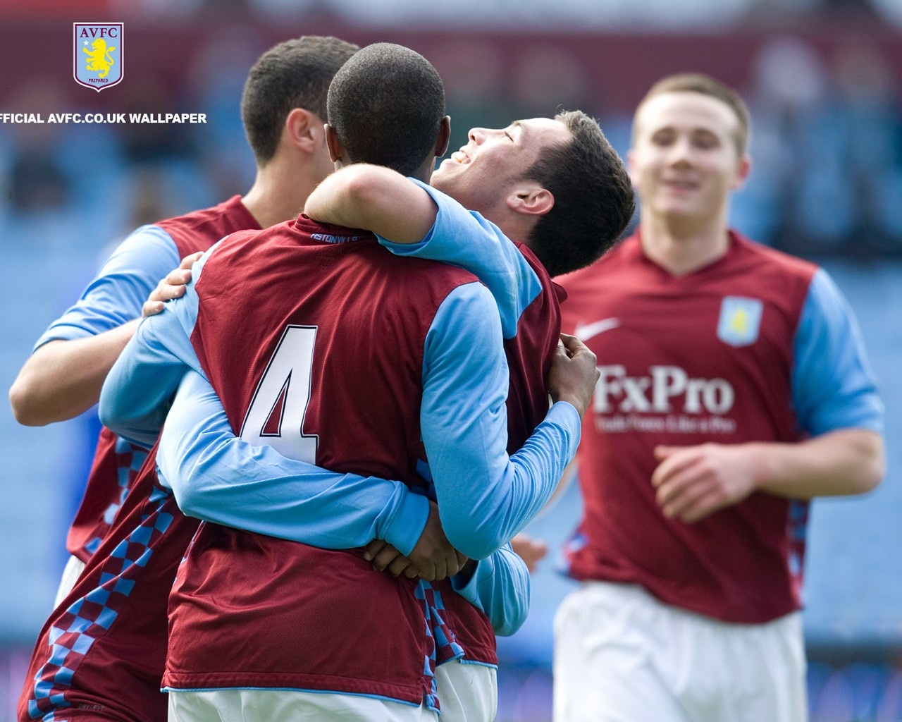 巴西航母“大西洋号”变身电竞舞台，FERJEE 2025锦标赛即将启航